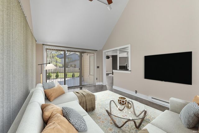 521 Stockade Drive, Fort Wayne, IN 46825