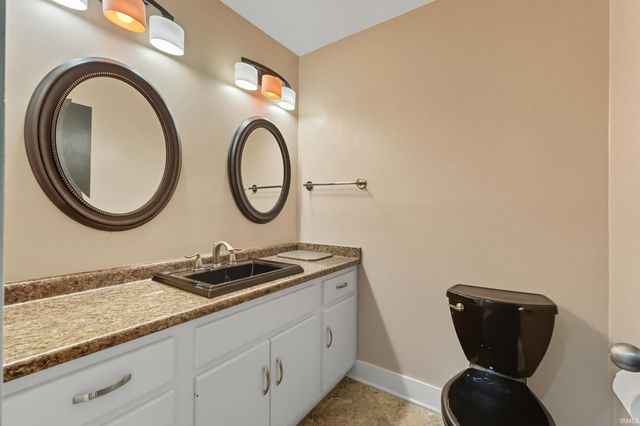 521 Stockade Drive, Fort Wayne, IN 46825