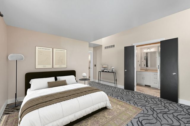 521 Stockade Drive, Fort Wayne, IN 46825