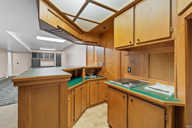 521 Stockade Drive, Fort Wayne, IN 46825