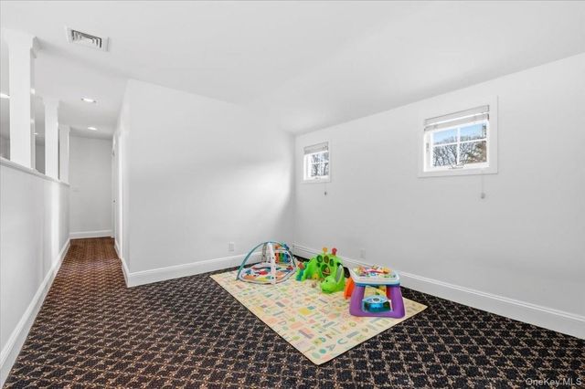 1040 Links Road, Woodmere, NY 11598