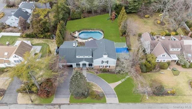 1040 Links Road, Woodmere, NY 11598