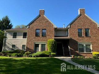 184 Wycoff Way, East Brunswick, NJ 08816