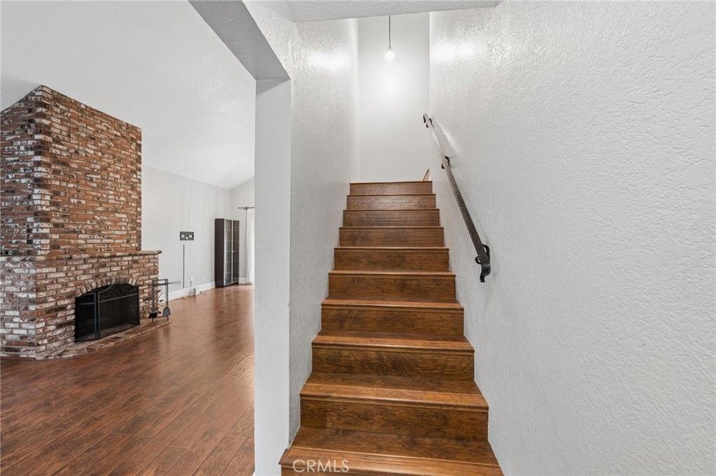 Image 18 of property listing at 9319 Rowell, Chatsworth, CA 91311