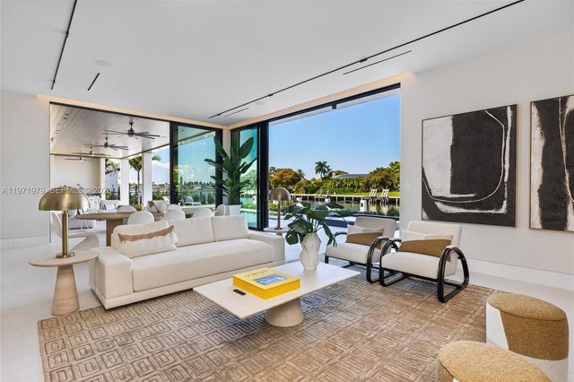 23 Isla Bahia Drive, Fort Lauderdale, FL 33316
