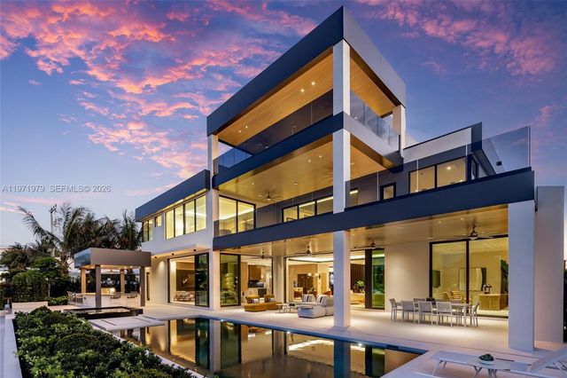 23 Isla Bahia Drive, Fort Lauderdale, FL 33316