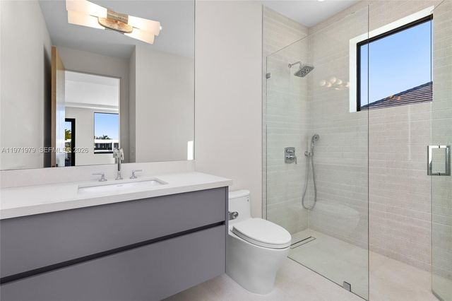 23 Isla Bahia Drive, Fort Lauderdale, FL 33316