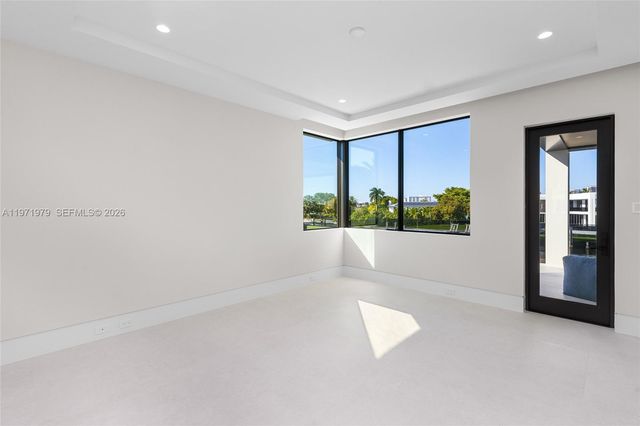 23 Isla Bahia Drive, Fort Lauderdale, FL 33316