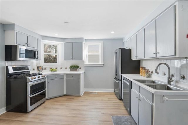 35 First Street, Dover, NH 03820