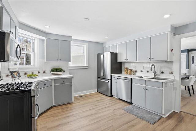 35 First Street, Dover, NH 03820