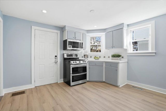 35 First Street, Dover, NH 03820