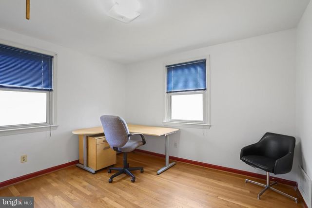 11209 FARMLAND DR, Rockville, MD 20852