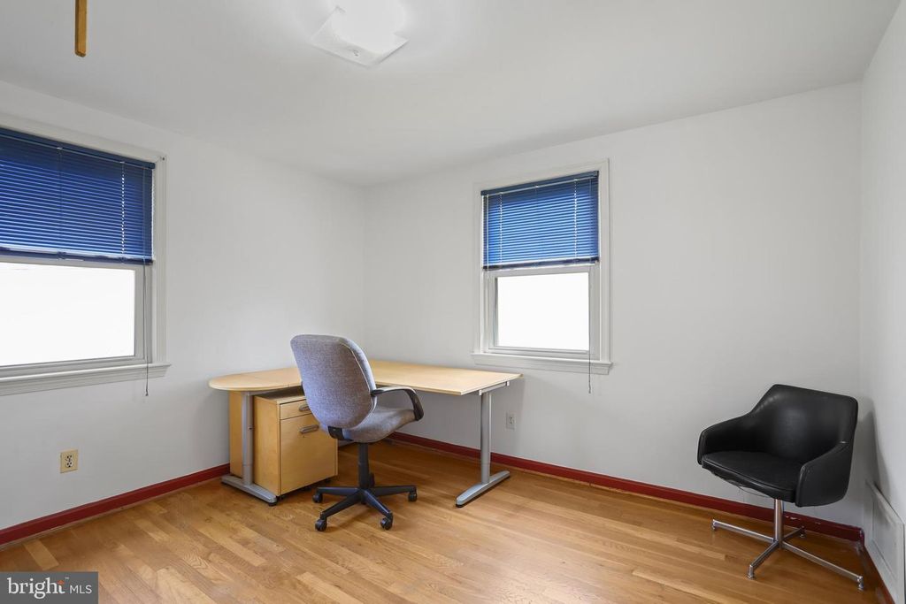 Image 49 of property listing at 11209 FARMLAND DR, Rockville, MD 20852