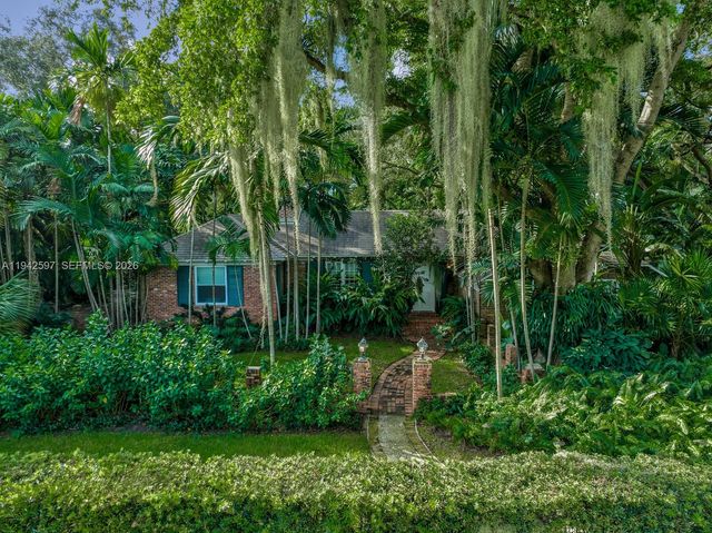 530 Melaleuca Lane, Miami, FL 33137