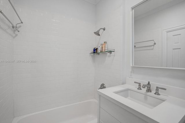 530 Melaleuca Lane, Miami, FL 33137