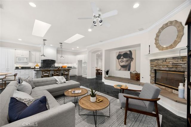 8040 Corte Sasafras, Carlsbad, CA 92009