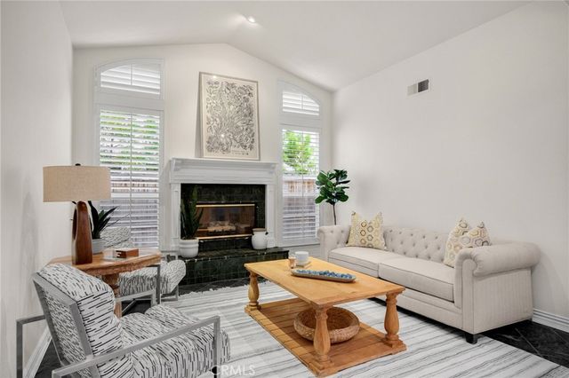 8040 Corte Sasafras, Carlsbad, CA 92009