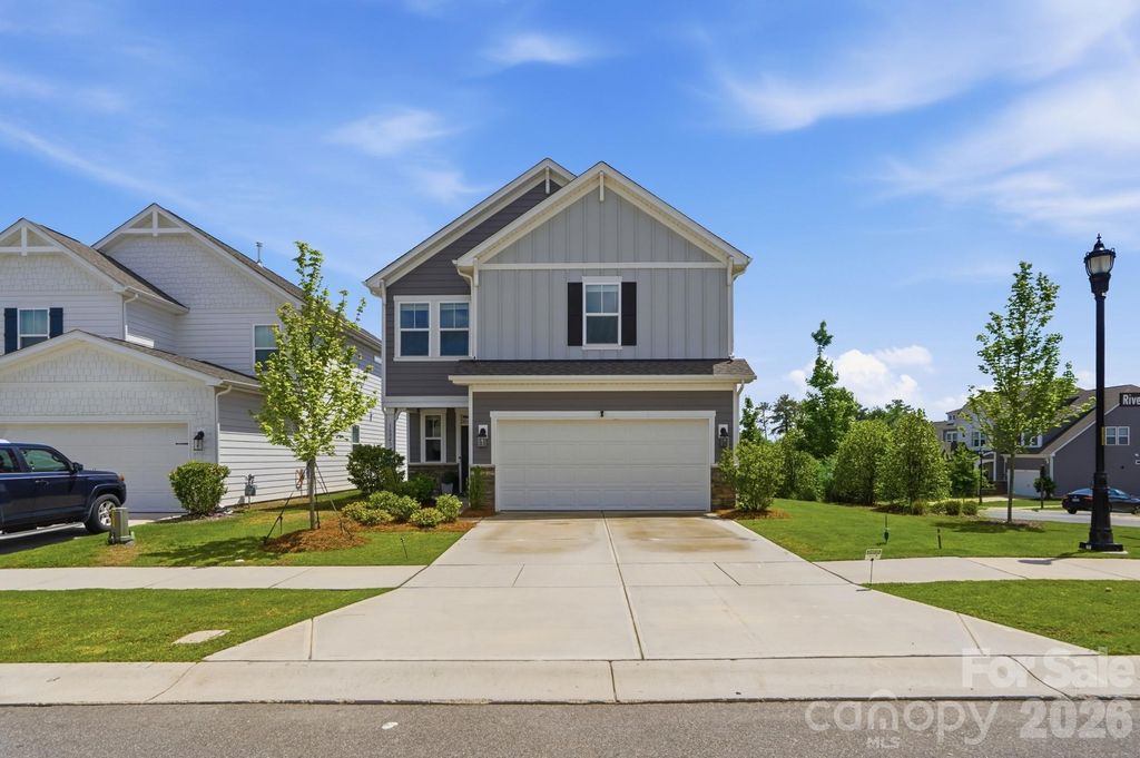 16043 River Tree Lane, Charlotte, NC 28278