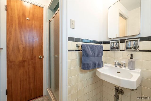 680 Colvin Boulevard, Tonawanda, NY 14217