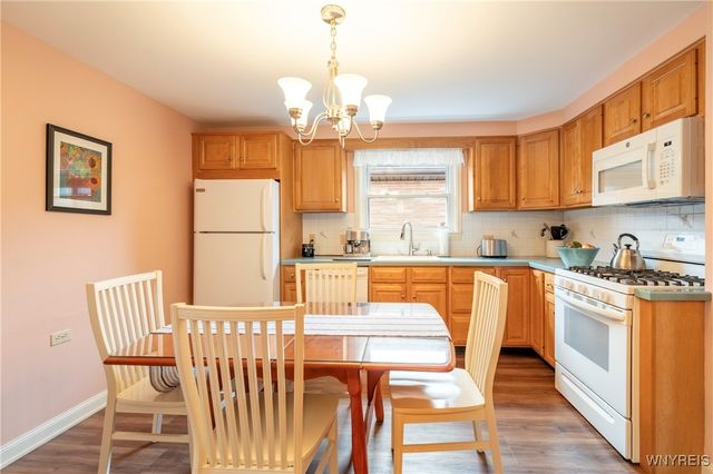 680 Colvin Boulevard, Tonawanda, NY 14217