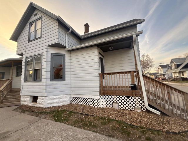 809 CORA STREET, Green Bay, WI 54303