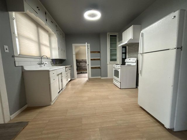 809 CORA STREET, Green Bay, WI 54303