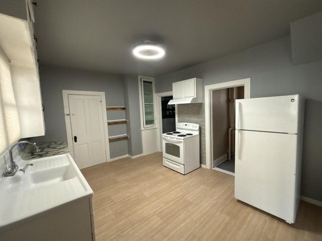 809 CORA STREET, Green Bay, WI 54303