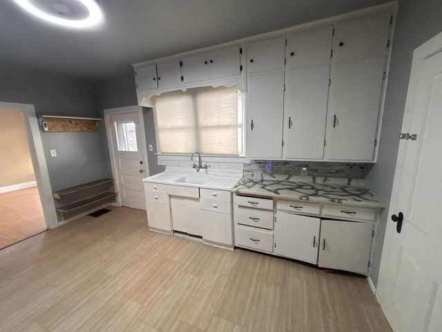 809 CORA STREET, Green Bay, WI 54303