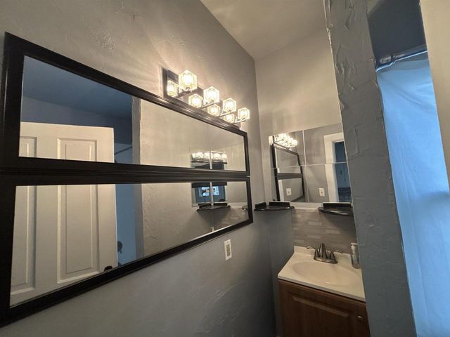 809 CORA STREET, Green Bay, WI 54303