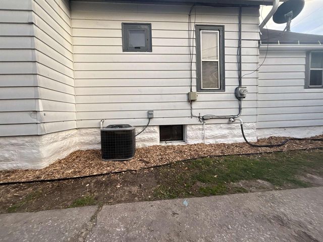 809 CORA STREET, Green Bay, WI 54303