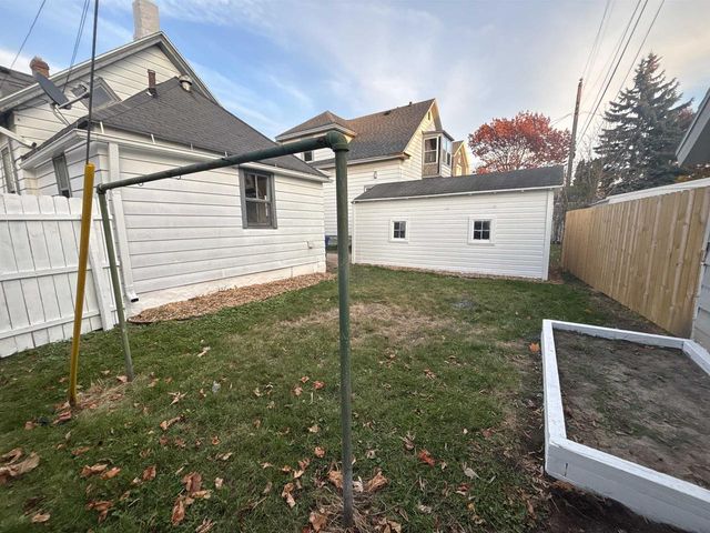 809 CORA STREET, Green Bay, WI 54303