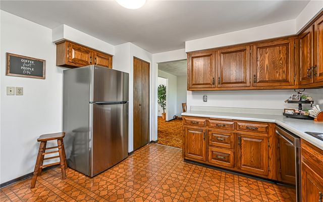 110 Weaver Drive, Shaler, PA 15116
