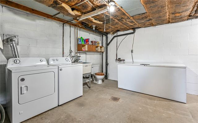 110 Weaver Drive, Shaler, PA 15116