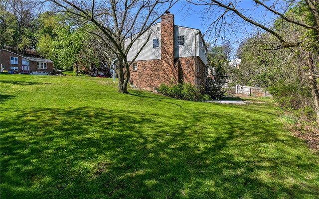 110 Weaver Drive, Shaler, PA 15116