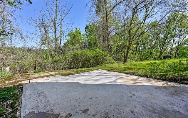 110 Weaver Drive, Shaler, PA 15116