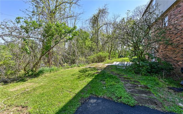 110 Weaver Drive, Shaler, PA 15116
