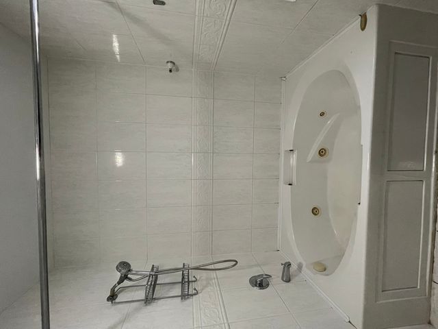 1643 E 86th Street, Chicago, IL 60617