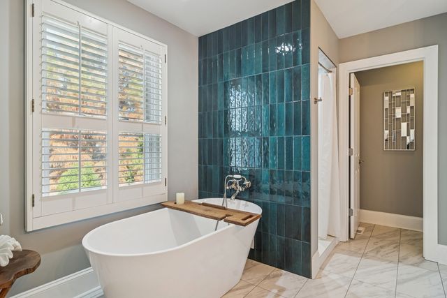 320 Washington Street, Barrington, IL 60010