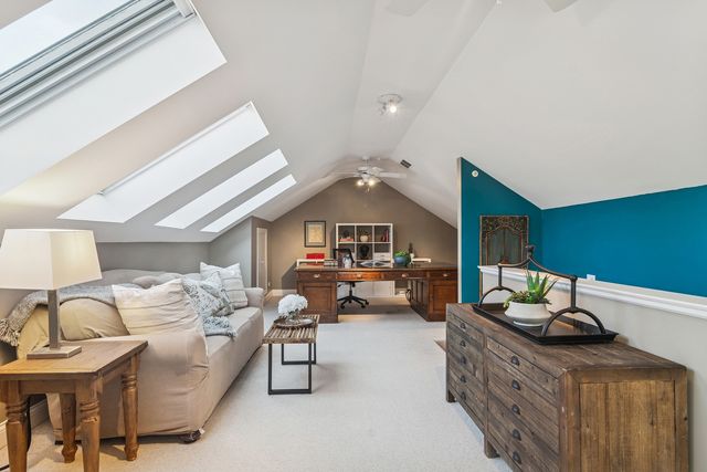 320 Washington Street, Barrington, IL 60010