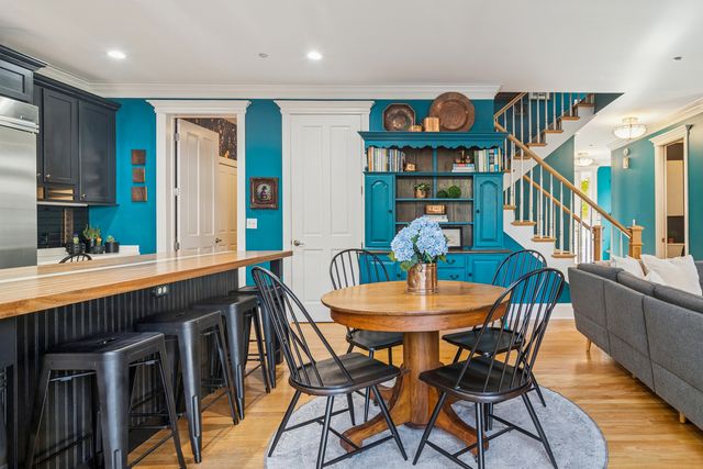 320 Washington Street, Barrington, IL 60010