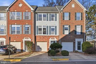 2957 HUNTINGTON GROVE SQ, Alexandria, VA 22306