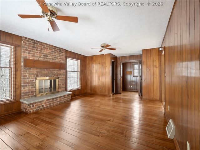 924 Harmony Lane, South Charleston, WV 25303