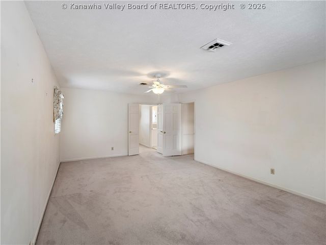 924 Harmony Lane, South Charleston, WV 25303