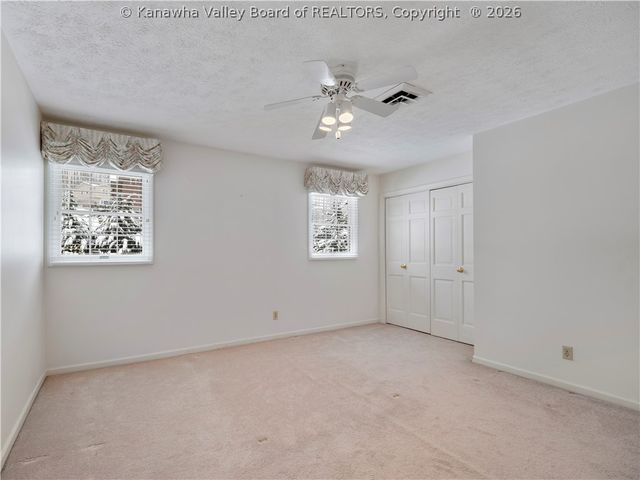 924 Harmony Lane, South Charleston, WV 25303