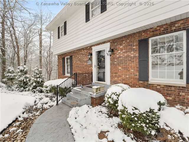 924 Harmony Lane, South Charleston, WV 25303