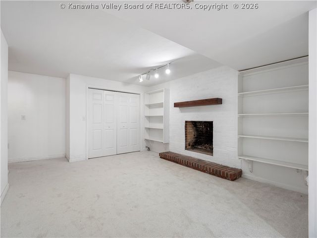 924 Harmony Lane, South Charleston, WV 25303