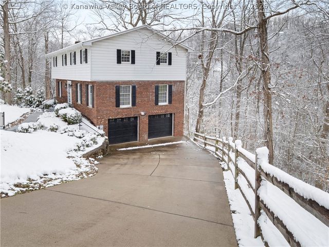 924 Harmony Lane, South Charleston, WV 25303