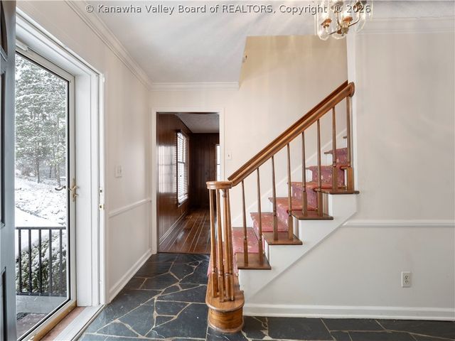 924 Harmony Lane, South Charleston, WV 25303