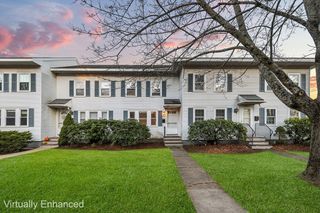 285 Central St 285, Acton, MA 01720