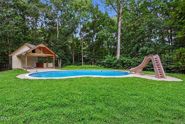 4808 Stoneyoak Lane, Raleigh, NC 27610